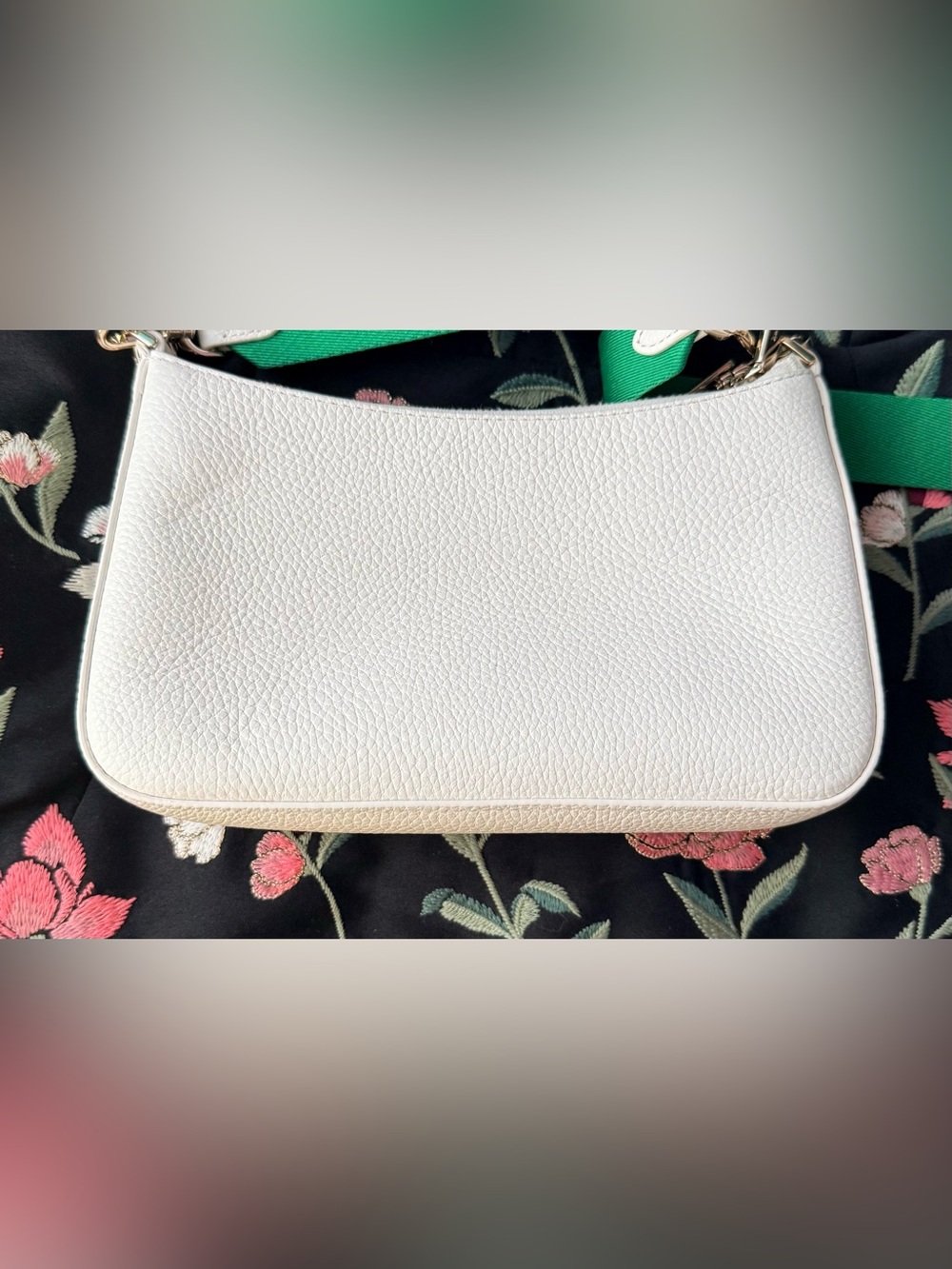 Kate Spade x Peanuts Snoopy Duet Small Crossbody Bag - Picture 7 of 13